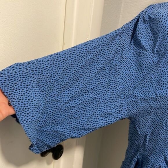 Zara Blue Dotted Tie Neck Flare Sleeve Relaxed Flowy Fit Blouse Size Medium - Picture 4 of 7